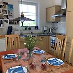 Moderne In Mit Grill Und Garten By Interhome Karlshagen