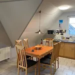 Moderne In Mit Grill Und Garten By Interhome * Karlshagen